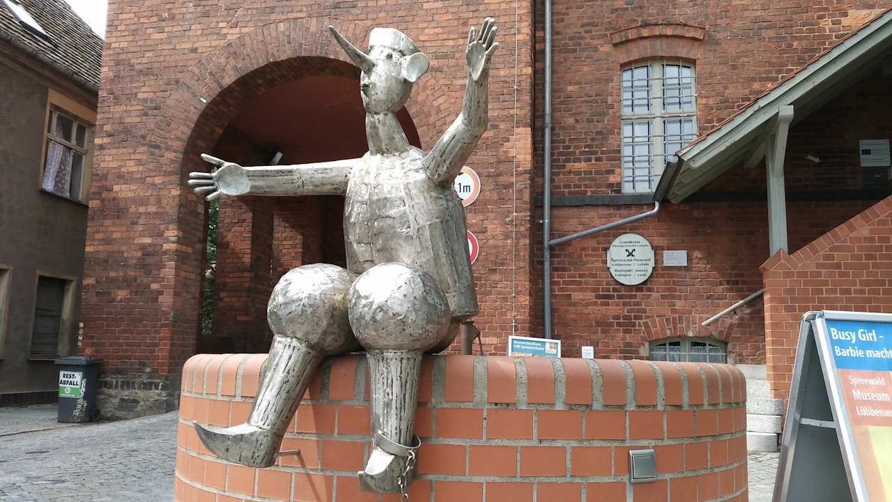 Spreewald-Museum Luebbenau Brunnen